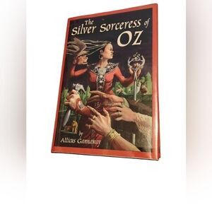 The Silver Sorceress of Oz Book
